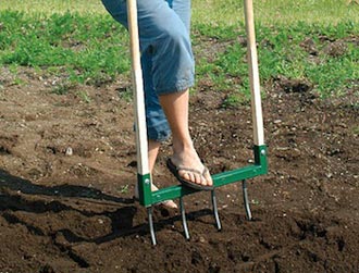 broadfork-sm.jpg broadfork-sm.jpg